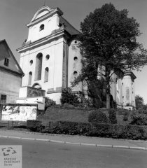 starší foto kostela