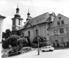 starší foto kostela