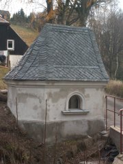 pohled zezadu zleva