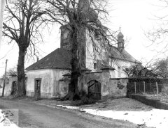 starší foto kostela
