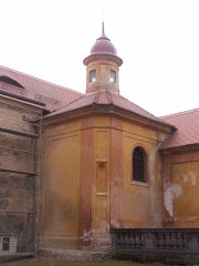pohled zezadu zprava