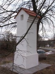 pohled zezadu zleva
