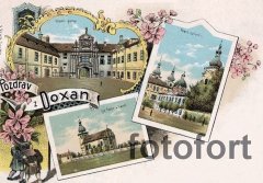 dobová pohlednice vsi s kostelem