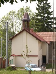 pohled zepředu zprava