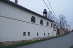pohled zezadu zleva