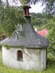 pohled zleva