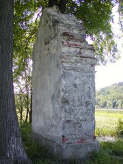 pohled zezadu zleva