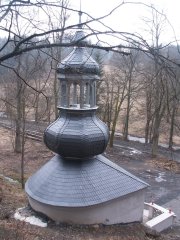 pohled zezadu zleva
