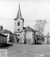 starší foto kostela