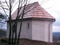 pohled zezadu zprava