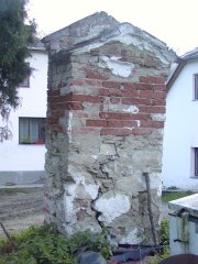 pohled zezadu zprava