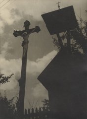 historické foto kříže a zvonice