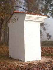 pohled zezadu zleva