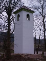pohled zezadu zprava