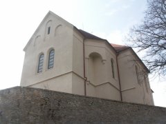 pohled zezadu zleva