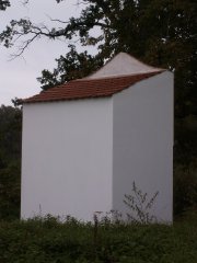 pohled zezadu zleva