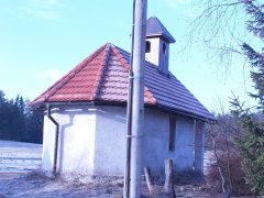 pohled zezadu zleva