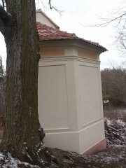 pohled zezadu zprava