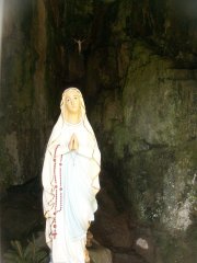 soška Panny Marie Lourdské v kapli