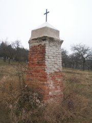pohled zezadu zleva