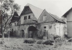 pohled zepředu zprava