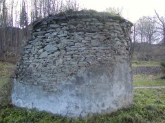 pohled zezadu zprava