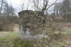 pohled zezadu zleva