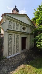 pohled zepředu zleva