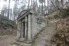 pohled zepředu zprava