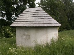 pohled zezadu zprava