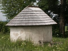 pohled zezadu zleva