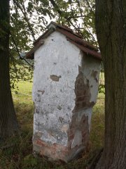 pohled zezadu zleva