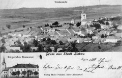 dobová pohlednice města s kostelem