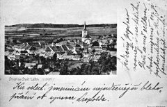 dobová pohlednice města s kostelem