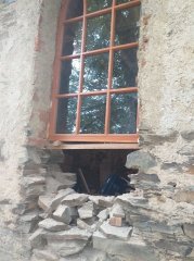 nové okno kaple