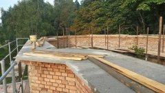 betonový věnec na koruně zdiva