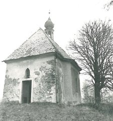 starší foto kaple - pohled od jihozápadu