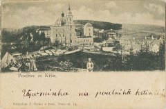 historická pohlednice s hrobkou