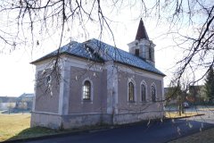 pohled zezadu zleva