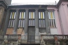 pohled zleva