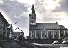 starší foto kostela