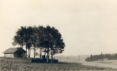 historické foto hřbitova s márnicí