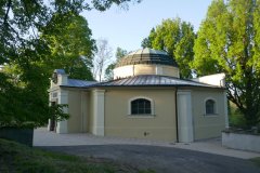 pohled zezadu zleva