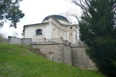 pohled zleva