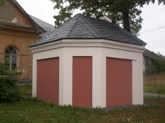 pohled zezadu zleva