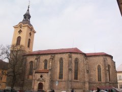 pohled zprava