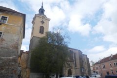 pohled zepředu zprava