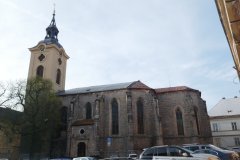 pohled zezadu zprava