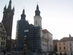 pohled zepředu zprava