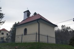 pohled zezadu zprava